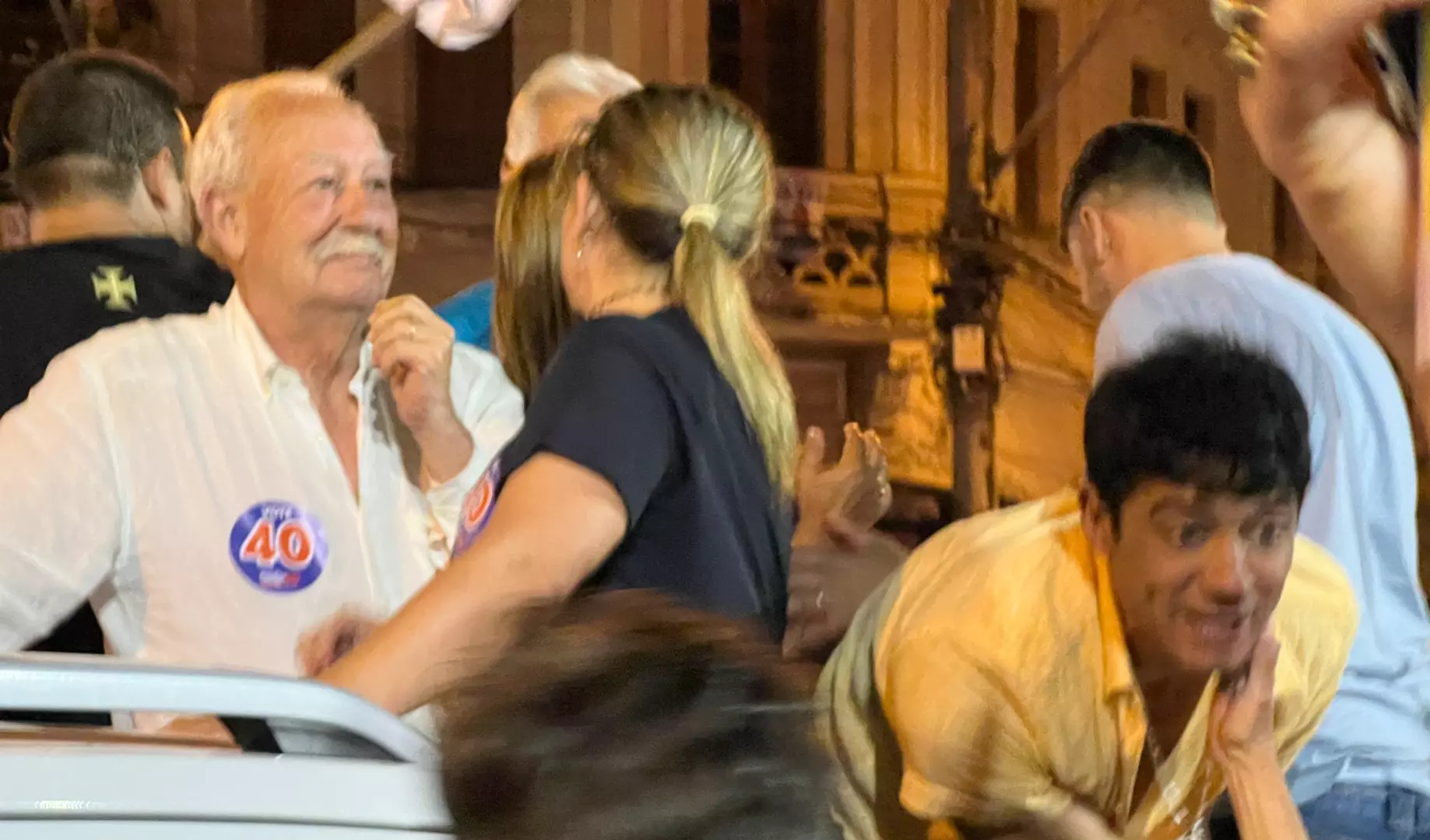 Vídeo: Pacífico Júnior celebra vitória pelas ruas de Santos Dumont